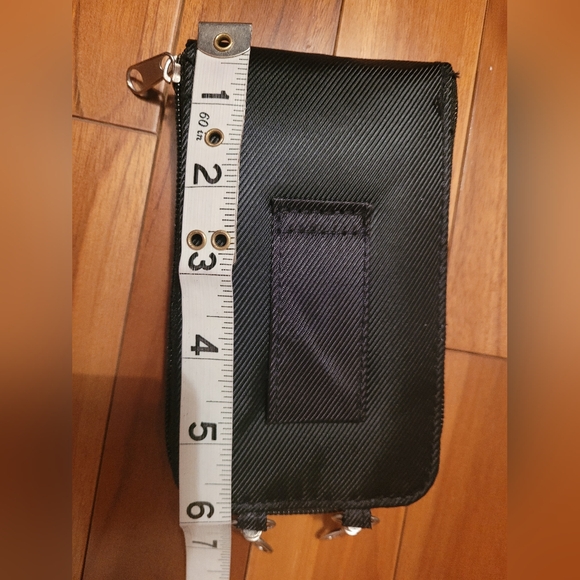 NEW in Box Phone Touch Purse, with 2 Straps,credit card,cash,ID, license holder. - Picture 11 of 15